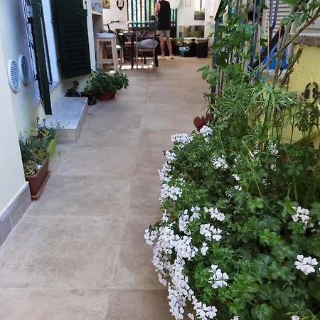 Oda ve Kahvaltı Il Giardino Di Tatiana 4*